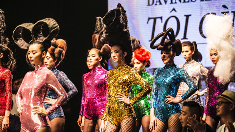 Những kiểu tóc cho tiền cũng không dám ra đường