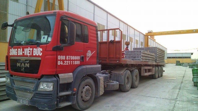 Siêu xe 148 bánh 1 triệu đô: Đêm mới được ra đường Hà Nội