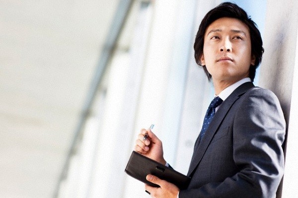 Đau đớn và ám ảnh vì bí mật trong những trang nhật ký bị xé của vợ