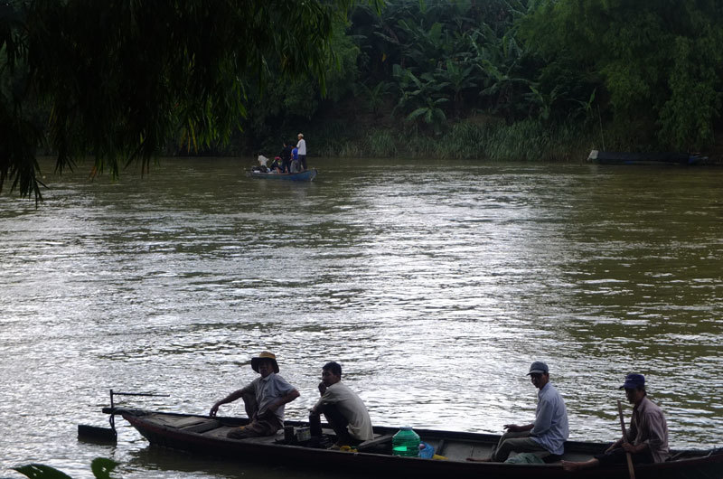 Đôi nam nữ nhảy cầu để lại thư tuyệt mệnh