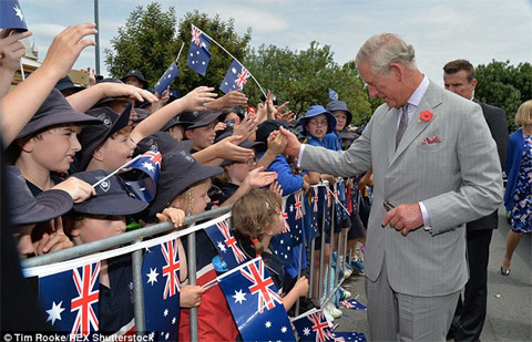 Hối lộ cảnh sát bữa trưa để được tới gần VIP