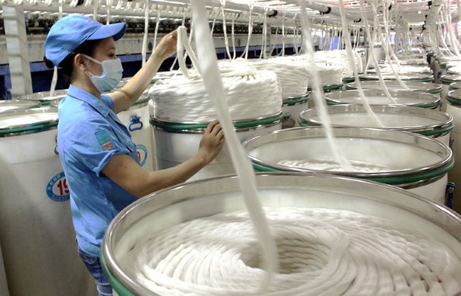 Trung Quốc ồ ạt đầu tư vào Việt Nam: Lành ít, dữ nhiều