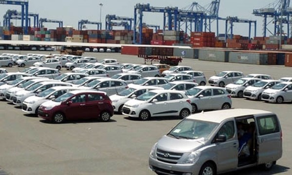 Mơ được như dân Lào: Nhập ôtô không mất thuế