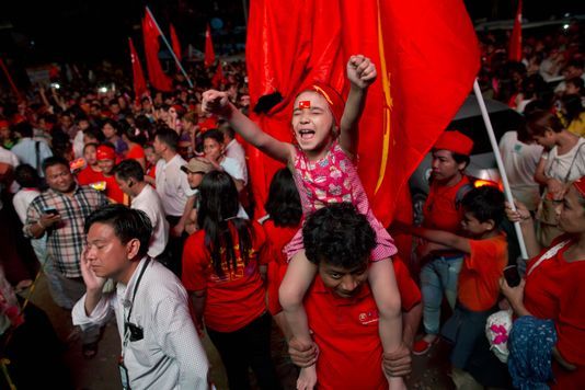 Aung San Suu Kyi: Từ biểu tượng đến chính trị gia
