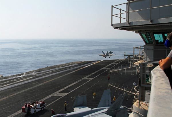 Sức mạnh vô song của tàu sân bay Mỹ