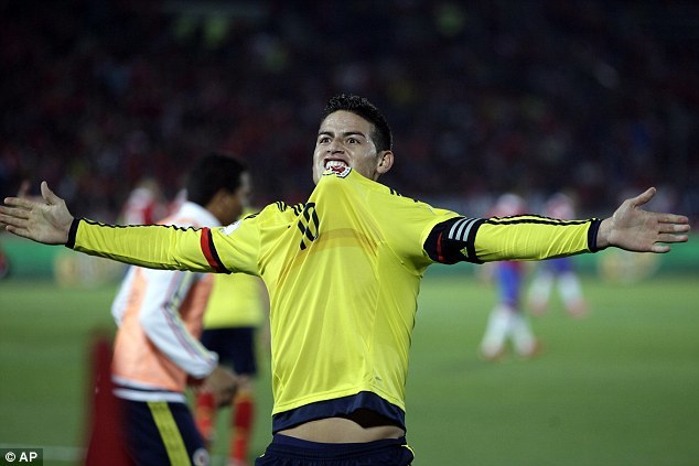 James Rodriguez xoay compa giải cứu Colombia trước Chile