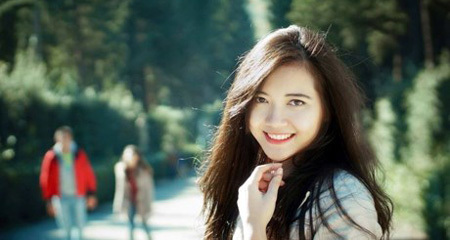 9X xinh đẹp sở hữu 2 tấm bằng giỏi, thạo 3 ngoại ngữ