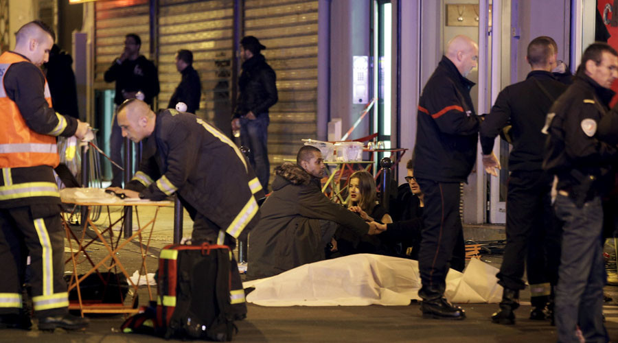 Hình ảnh Paris hỗn loạn vì khủng bố