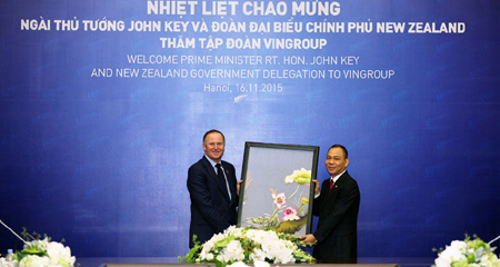 Thủ tướng New Zealand thăm Tập đoàn Vingroup