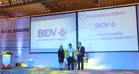 BIDV nhận giải Ngân hàng Điện tử Việt Nam tiêu biểu