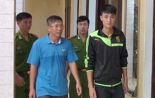 Đâm chết nữ sinh rồi phóng xe bỏ trốn