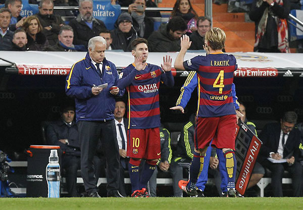 Barca: Hãy bán Messi, ngay và luôn!