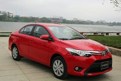 Mua xe cuối năm: Hoa mắt khi chọn sedan dưới 650 triệu