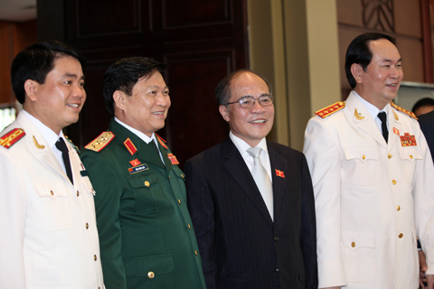Giới thiệu ông Nguyễn Sinh Hùng đứng đầu HĐ bầu cử quốc gia