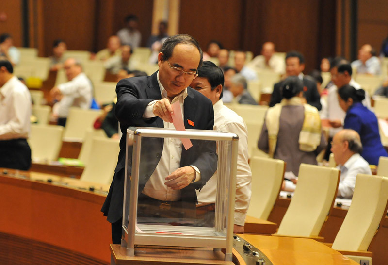 Ông Nguyễn Sinh Hùng làm Chủ tịch HĐ bầu cử quốc gia