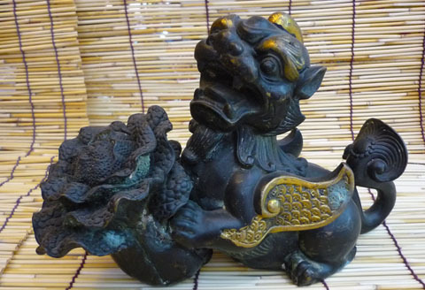 Kỳ bí đồng đen, đắt hơn vàng ròng