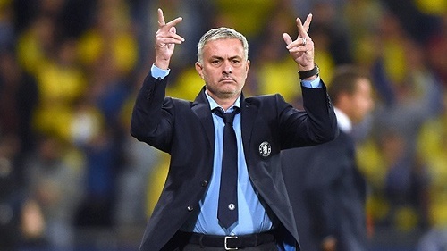 Mourinho phát hoảng vì quân 