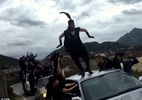 Nhóm vũ công mặc như IS gây náo loạn thành phố