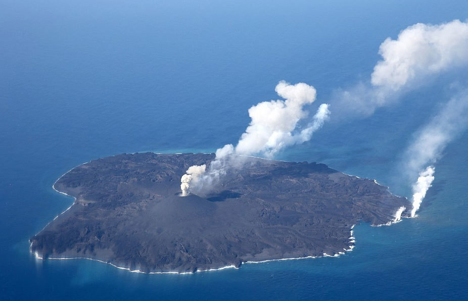 dao nui lua, nui lua phun, Nhat, Thai Binh Duong, đảo núi lửa, núi lửa phun, Nhật, Thái Bình Dương