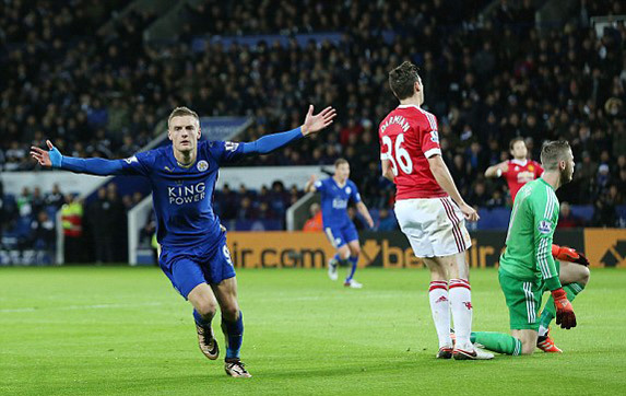 Vardy xé toang mành lưới De Gea