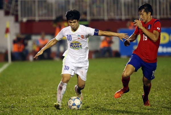 Xem Công Phượng làm khổ hàng phòng ngự U19 Hàn Quốc