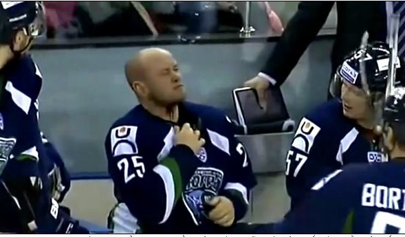 Tai nạn rùng rợn của sao hockey Nga