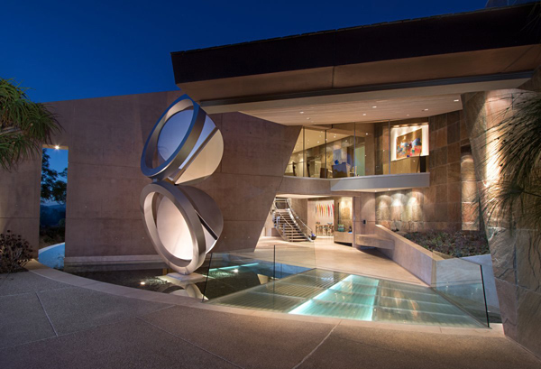 Choáng ngợp với dinh thự 60 triệu USD của đồng sáng lập Qualcomm