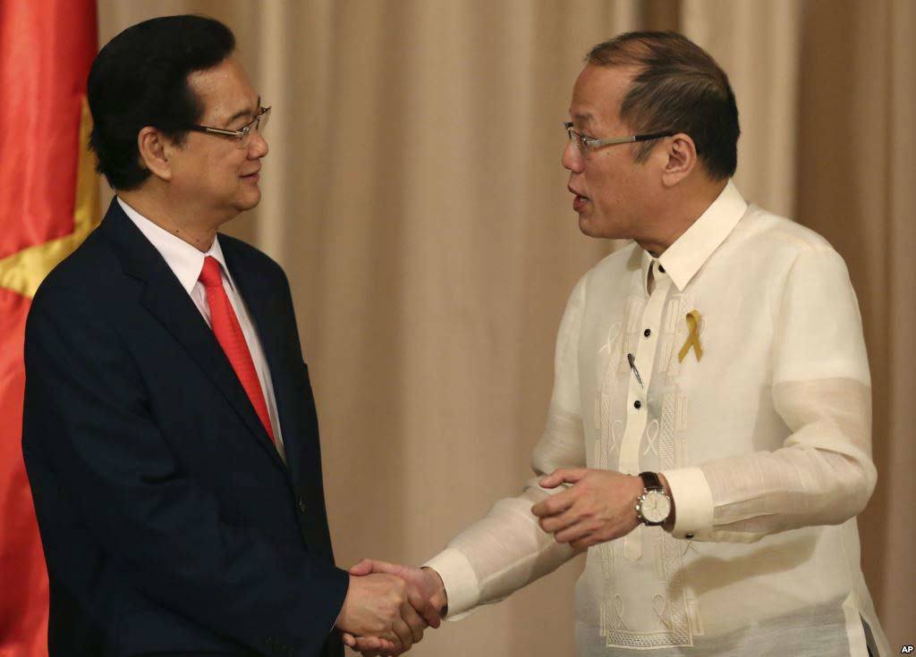 Việt Nam và Philippines, hai cường quốc khu vực đang nổi?
