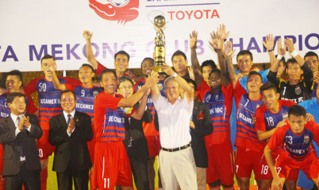 ĐKVĐ V.League hẹn đối thủ Thái Lan ở chung kết Mekong Cup