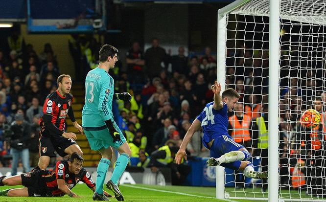 Mourinho hết phép, Chelsea thua sấp mặt