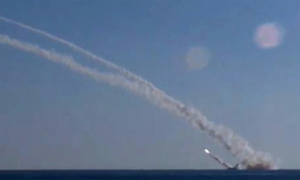 Xem tàu ngầm Nga phóng tên lửa như mưa vào Syria