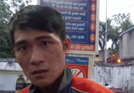 Clip khách lật tẩy nhân viên cây xăng ở Hà Nội ăn cắp tiền
