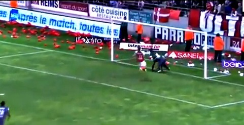 Những pha ghi bàn dễ bị ăn đòn nhất làng túc cầu