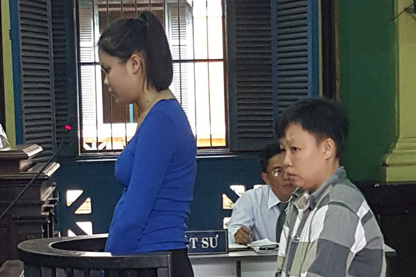 Dụ ái ân kiểu mới, gái