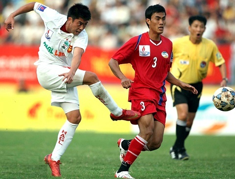 Rộ tin đồn Lee Nguyễn về Việt Nam đá V.League