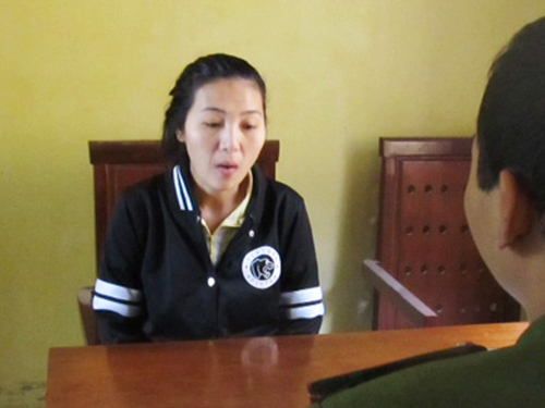 Quan hệ với chồng, ép vợ trả nợ 186 triệu đồng
