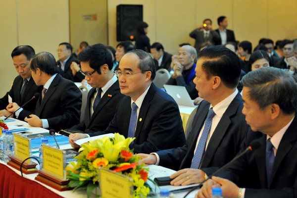 Thuế, hải quan còn tham nhũng vặt