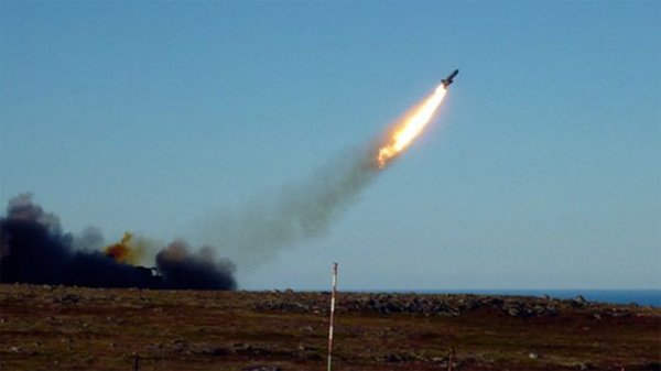 Tên lửa hành trình Nga rơi trúng nhà dân