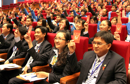 Tham nhũng được khuyến khích bởi công thần