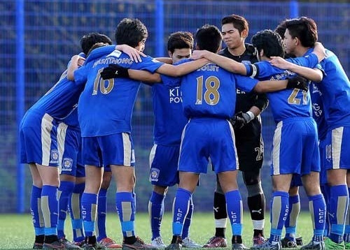 Thái Lan ôm mộng World Cup với 16 cầu thủ ăn tập ở Anh