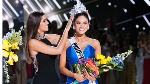 Tân Hoa hậu Hoàn Vũ chia sẻ về sự cố trao nhầm vương miện