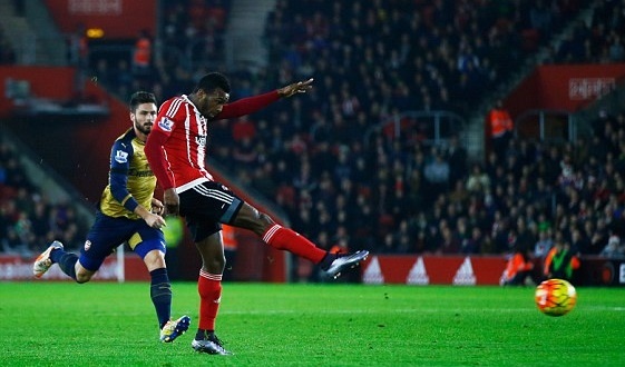 Siêu phẩm vảy má ngoài của Martina