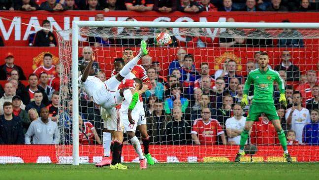 Chiêm ngưỡng top 5 siêu phẩm lượt đi Ngoại hạng Anh