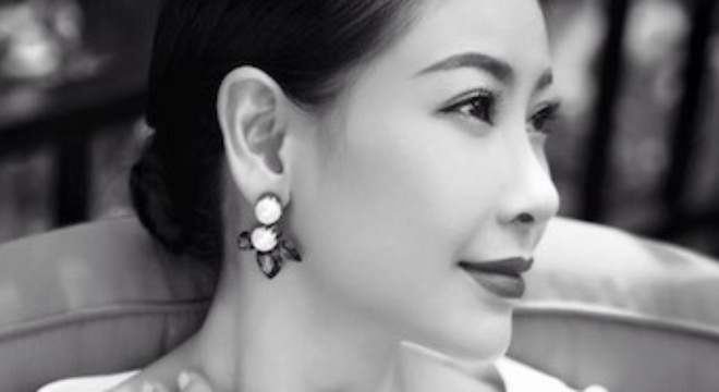 Hoa hậu giàu nhất VN: Bố ruột quay lưng, ăn cơm với nước lã!