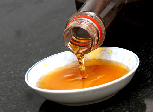 Công nghệ 'điều chế', bán nước mắm siêu rẻ