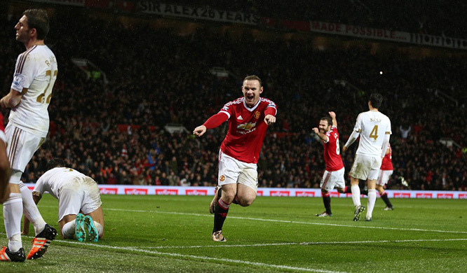 Rooney & Martial rực sáng, M.U thắng giải hạn