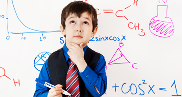 Trí thông minh con người đạt đỉnh năm bao nhiêu tuổi?