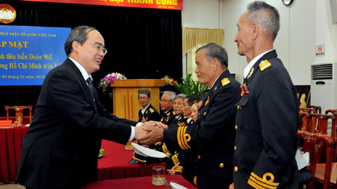 Ngày hạnh phúc của những cựu binh huyền thoại tàu không số