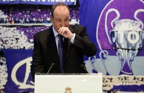 Rafa Benitez: Gặp ác, thêm dại, tao nhã làm gì