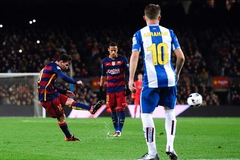 Chiêm ngưỡng siêu phẩm sút phạt của Messi